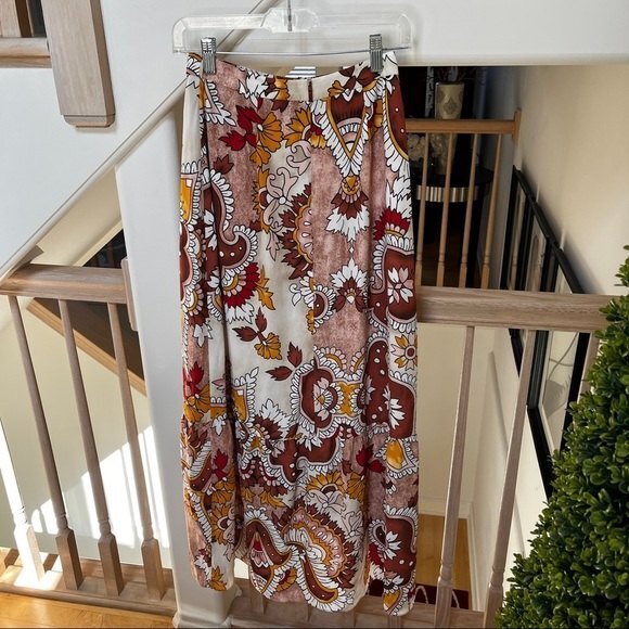 BCBGMAXAZRIA Grand Paisley
Maxi Wrap Skirt In Dusty Rio XS NWT - Picture 10 of 14